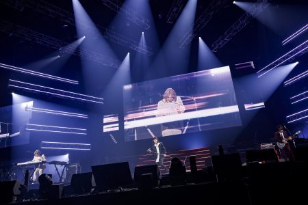世界最大のアニソン・イベント“Animelo Summer Live 2023”（アニサマ）にTM NETWORKがサプライズ出演。満員の会場をたちまちTMワールドに！